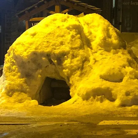 Le Mouflon Residence Olympe, T2 Centre Ville 4 Personnes, Parking Privatif Gratuit, Prise Green Up Vehicule Electrique, Possibilite Forfait Menage Et Location Linge De Lit Et De Toilette Font-Romeu-Odeillo-Via Exterior photo
